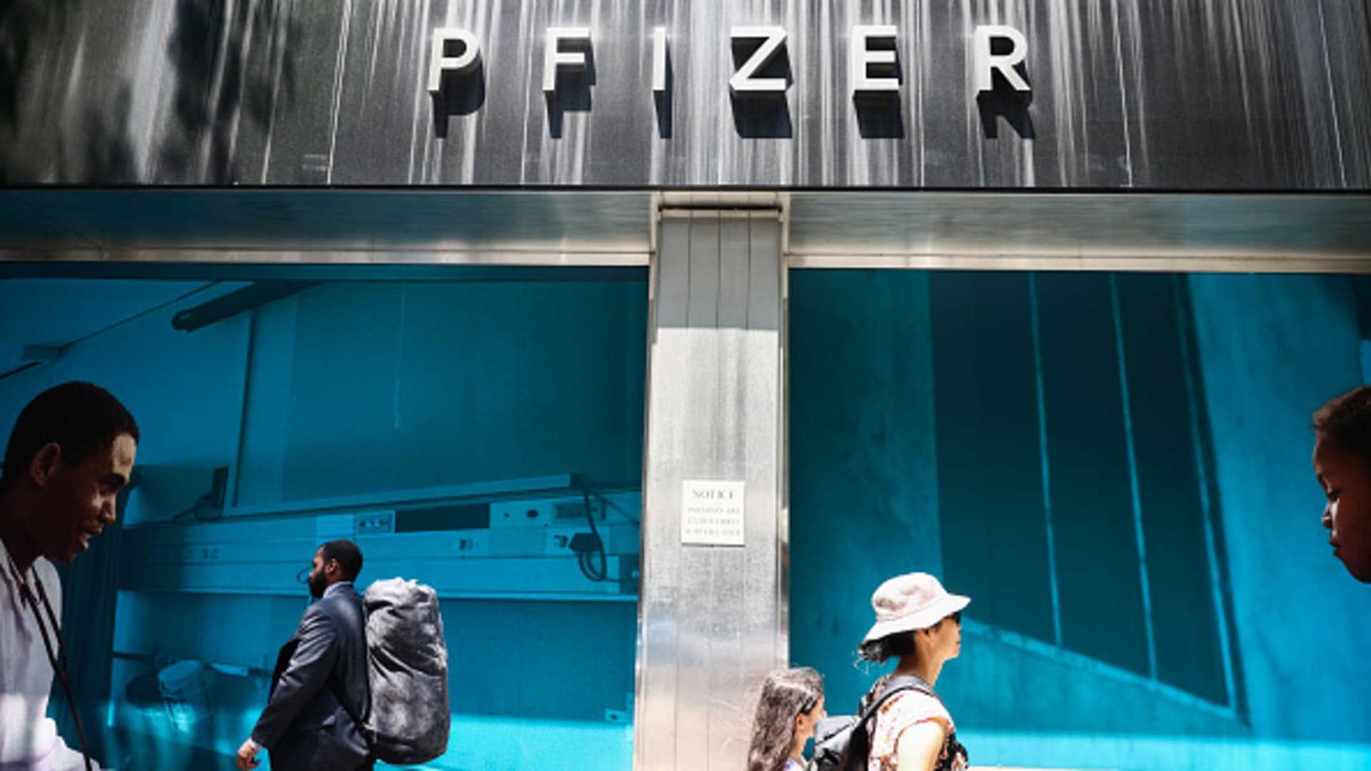 Pfizer just paid a lot of cash to catch up in the GLP race. Why its stock is higher
