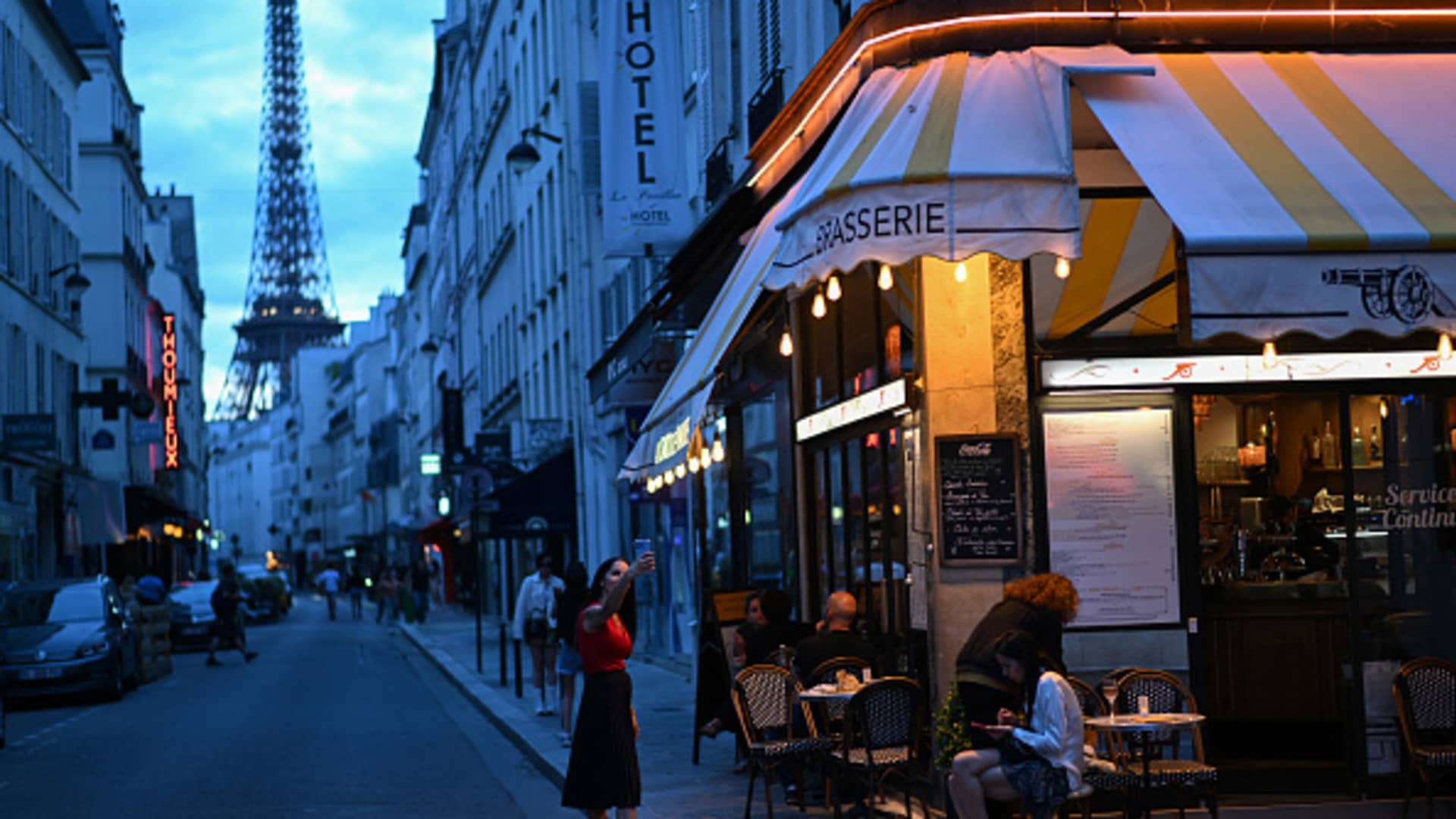 FTSE 100, Stoxx 600, tech stocks