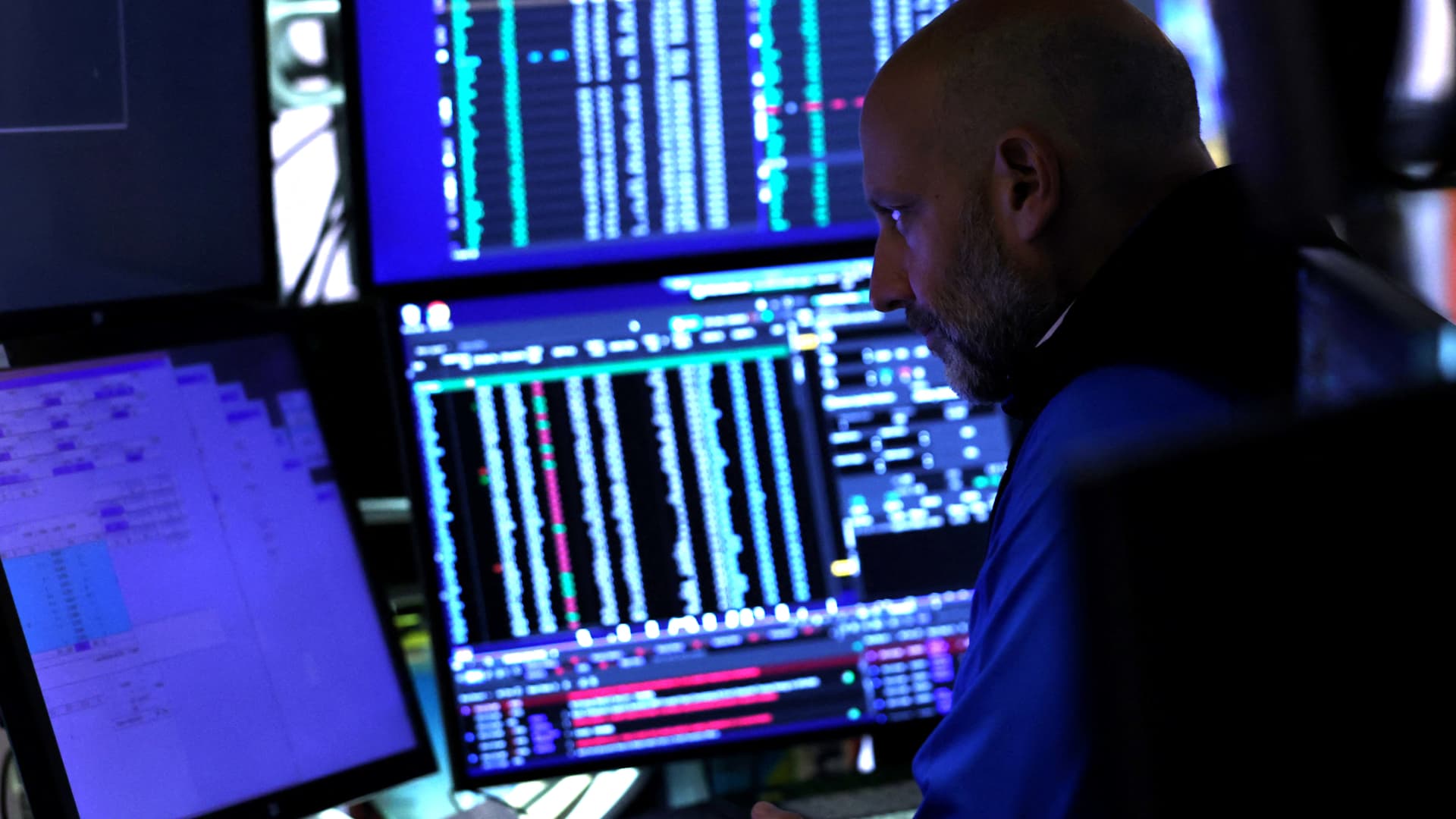 Borrowers face funding trade-off as PIMCO flags debt market cracks