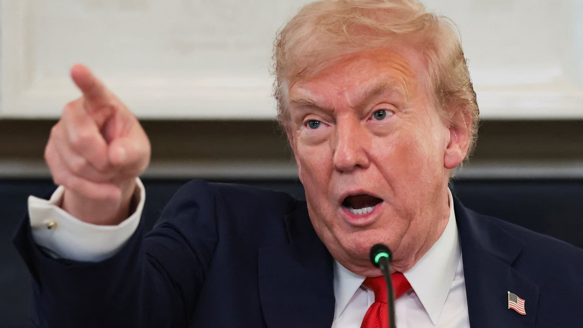 Trump adds 100% tariff on China, critical software export controls