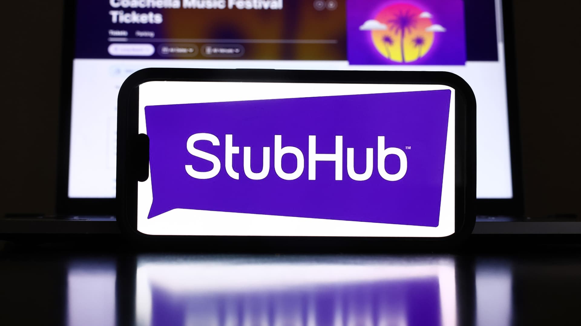 StubHub stock drops 21% after company withholds fourth-quarter outlook