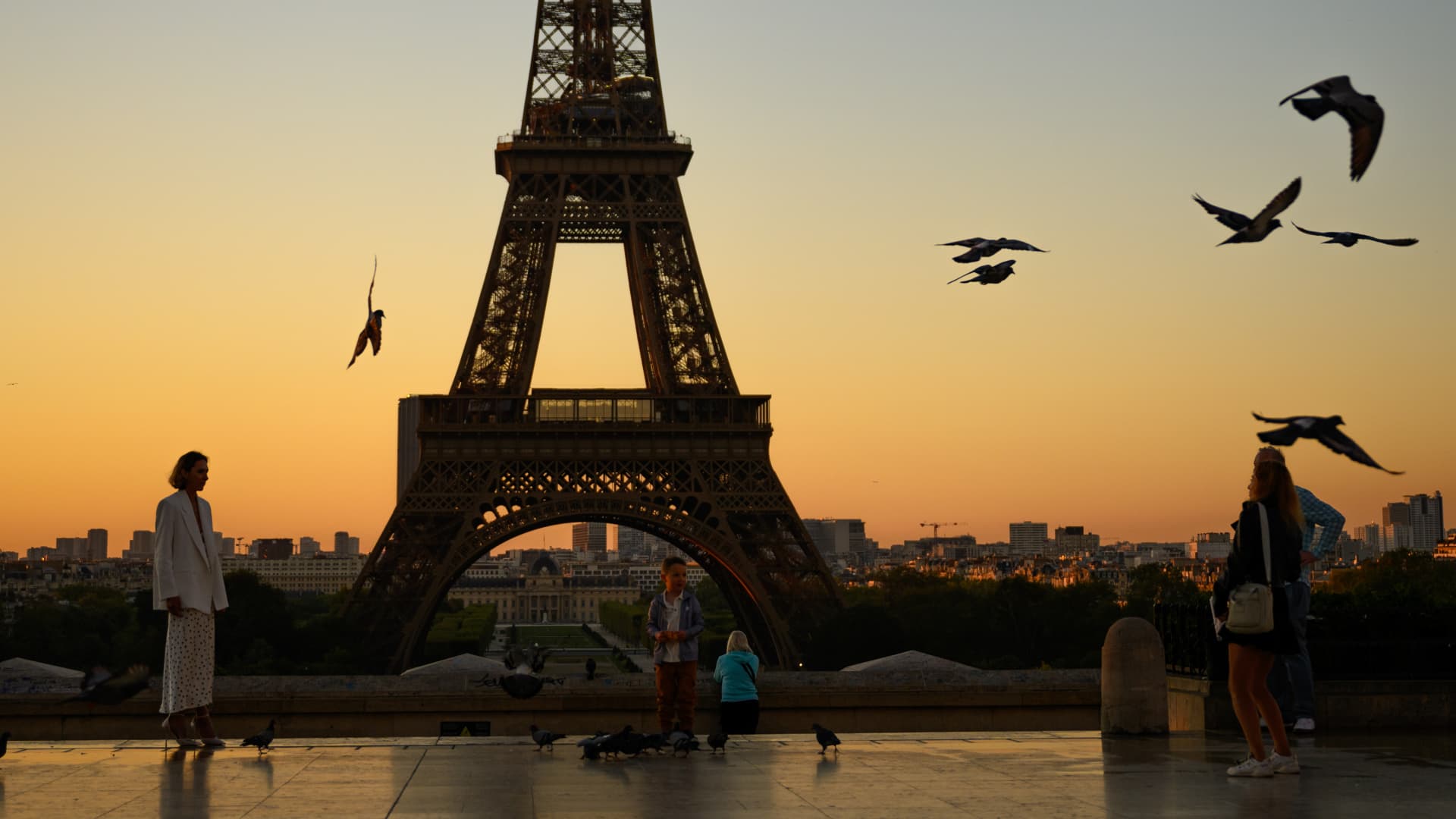 European markets expected to open higher; Ukraine peace talks in focus